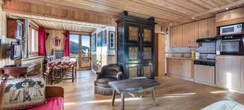 The flat is a large two bedroom flat located in Courchevel 