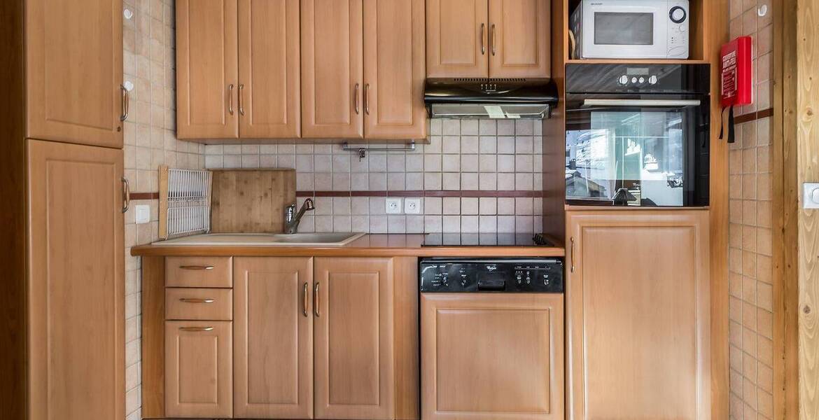 The flat is a large two bedroom flat located in Courchevel 