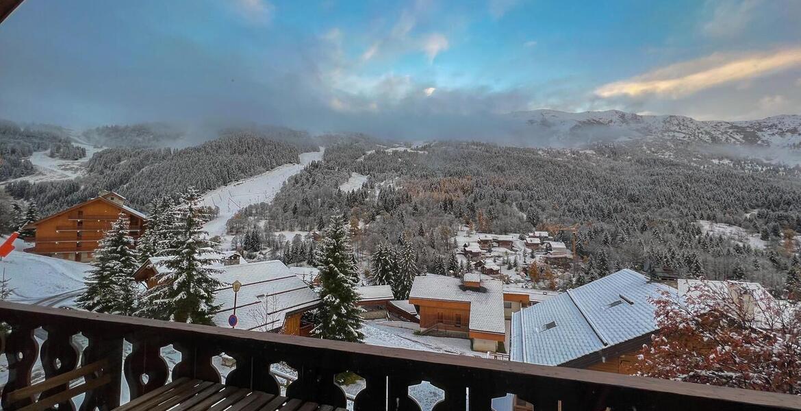 This apartment on the top floor of the residence in Méribel 