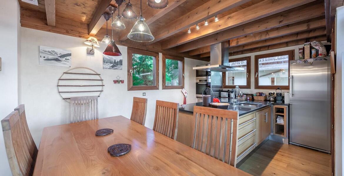 Chalet for rent in La Tania With its 6 bedrooms, 230 sqm