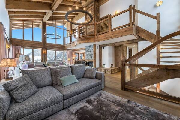 An exceptional chalet nestled in Courchevel 1650 Moriond 