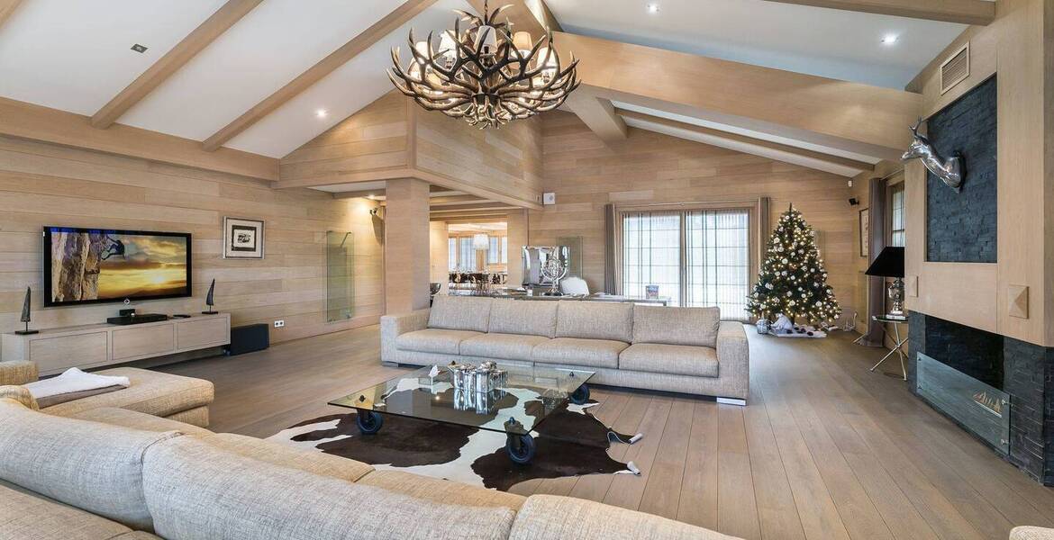 A luxury chalet with indoor pool for rent in Courchevel 1650