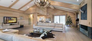 A luxury chalet with indoor pool for rent in Courchevel 1650