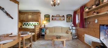 This charming apartment of 48m² in Mèribel Village