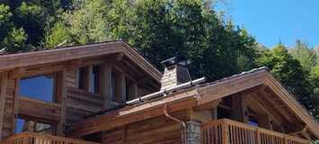 A family chalet with swimming pool in Courchevel-Le Praz 