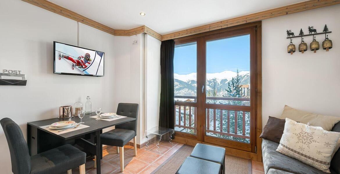 This cosy apartment for rental is located in Courchevel 1650