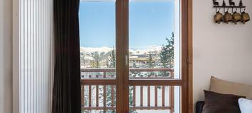 This cosy apartment for rental is located in Courchevel 1650