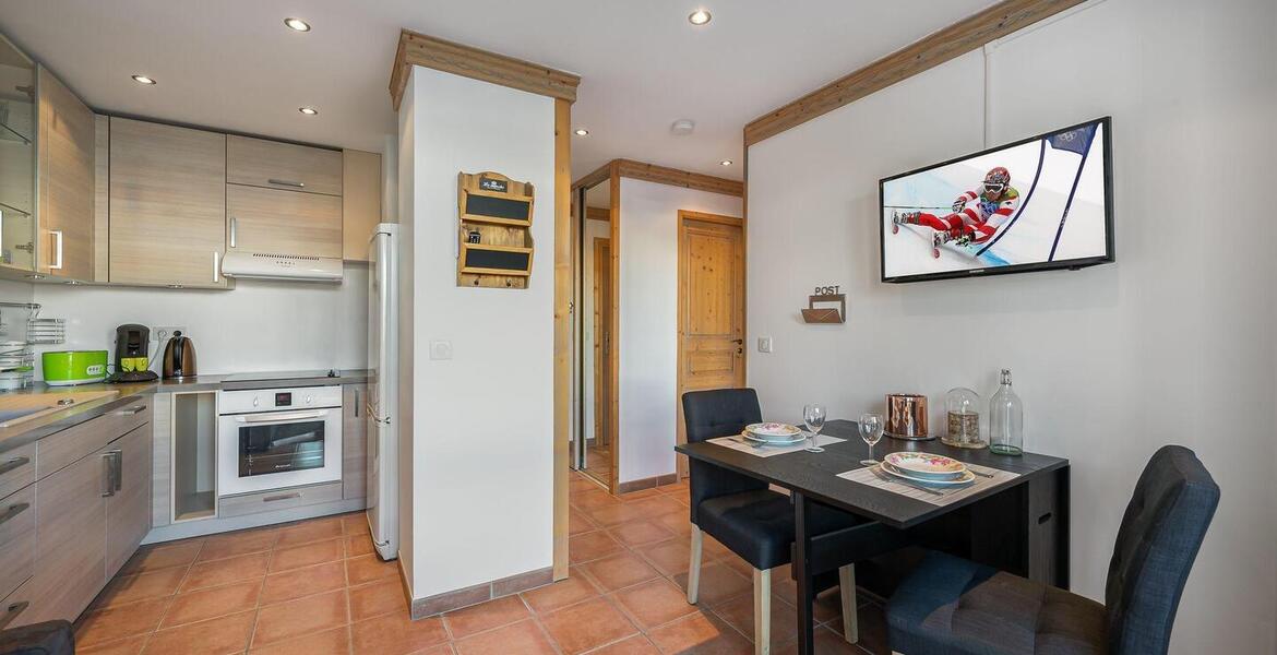 This cosy apartment for rental is located in Courchevel 1650