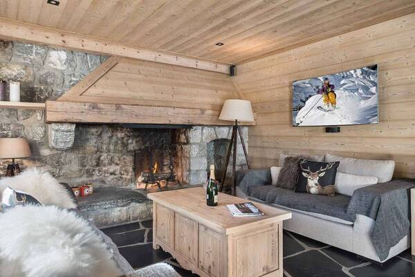 4 bedroom Chalet for rent in Méribel Station