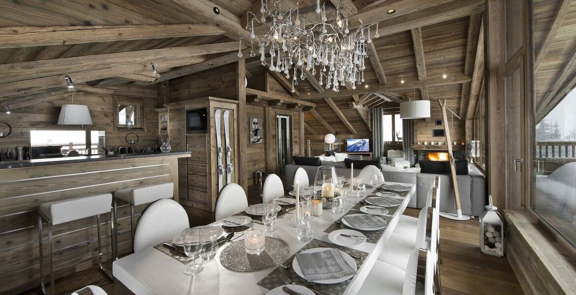 Chalet de 220m2 avec 5 chambres à coucher à louer Courchevel