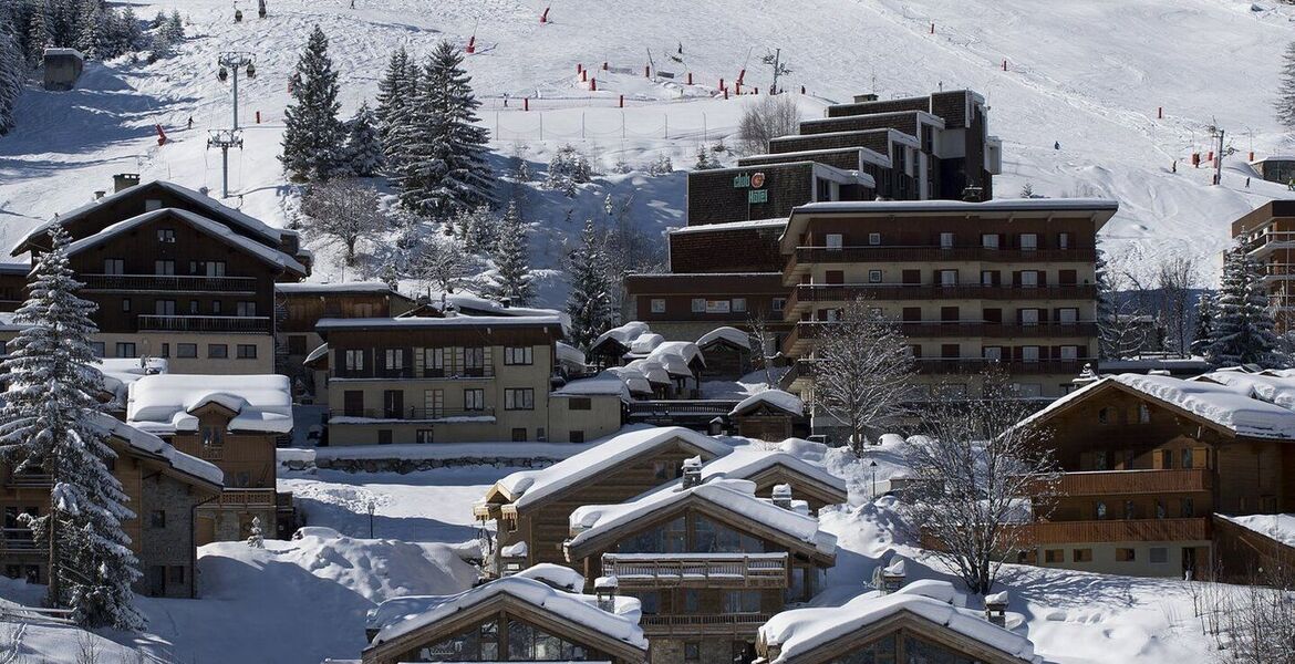 Chalet de 220m2 avec 5 chambres à coucher à louer Courchevel