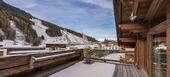 Le splendide Chalet, situé à Courchevel Le Praz est à louer.