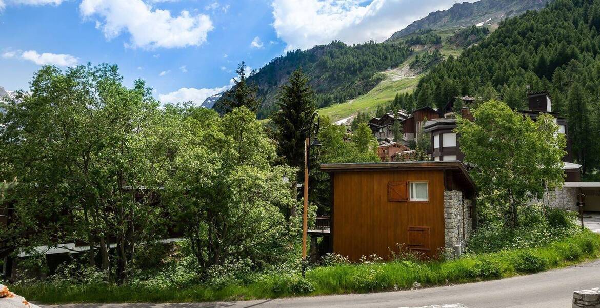 A charming duplex apartment. It is located in Val d'Isère 