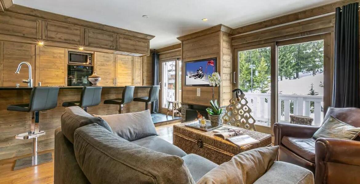 Hermoso apartamento expuesto al sur y situado en Courchevel 