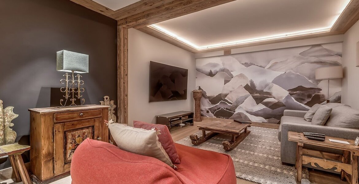 Newly renovated chalet for rent in Courchevel 1850 with 400m