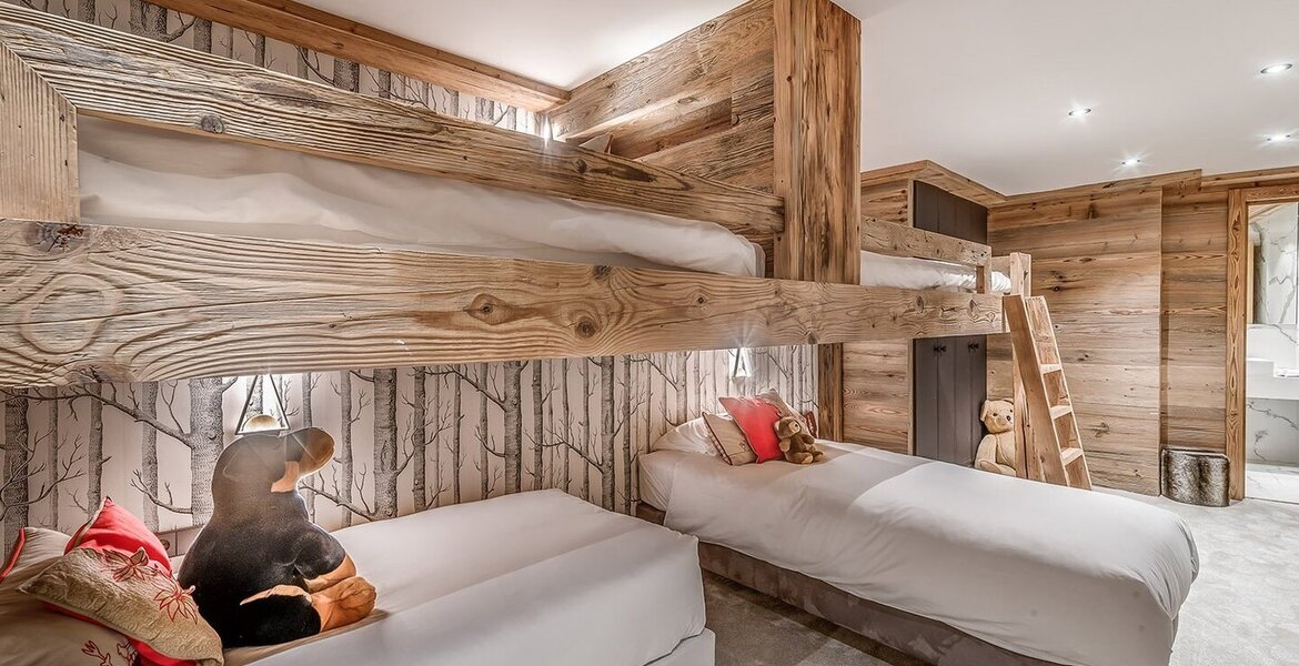 Newly renovated chalet for rent in Courchevel 1850 with 400m