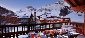 Chalet for rent in Val d’Isère with 1000 sqm with 6 bedrooms