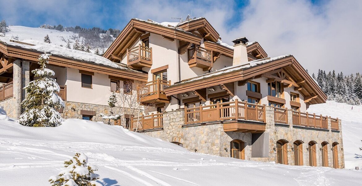 Este es un impresionante chalet de lujo situado Courchevel