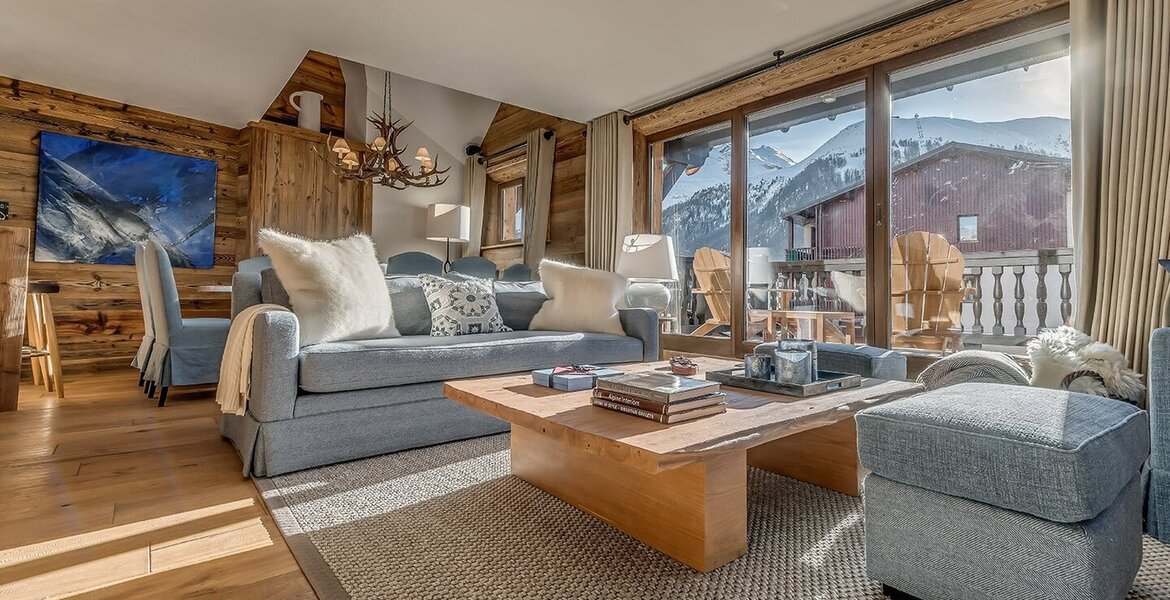 Modern luxury duplex apartment in the high altitude 