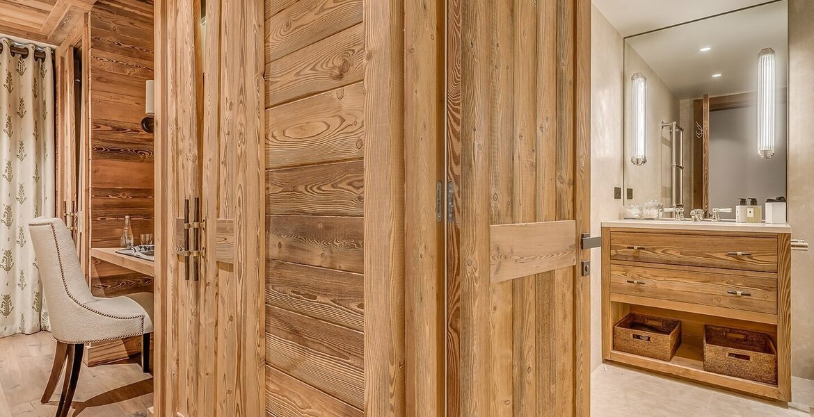 Luxury Ski-in/Ski-out Rental Apartment in Méribel