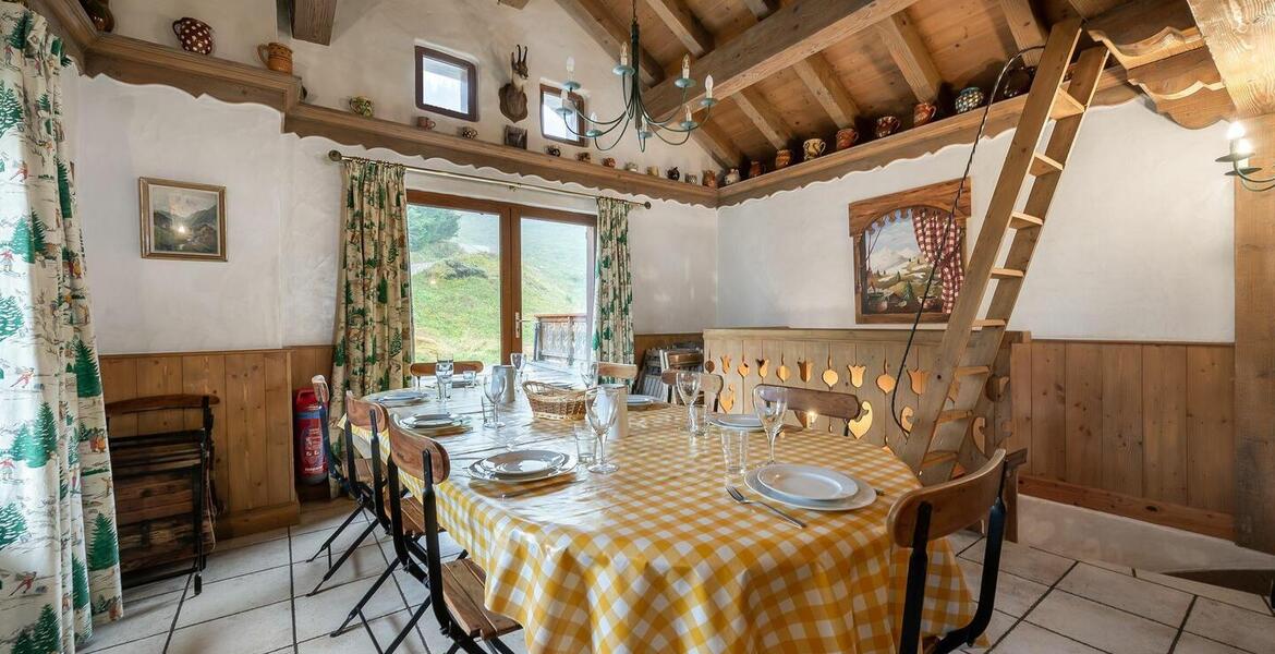 Chalet for rent with 200 sq.m and 6 bedrooms for 11 guests 