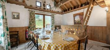 Chalet for rent with 200 sq.m and 6 bedrooms for 11 guests 