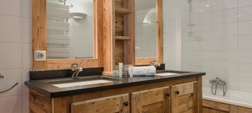 Luxury 5-Bedroom Ski Apartment in Heart of Courchevel 1850