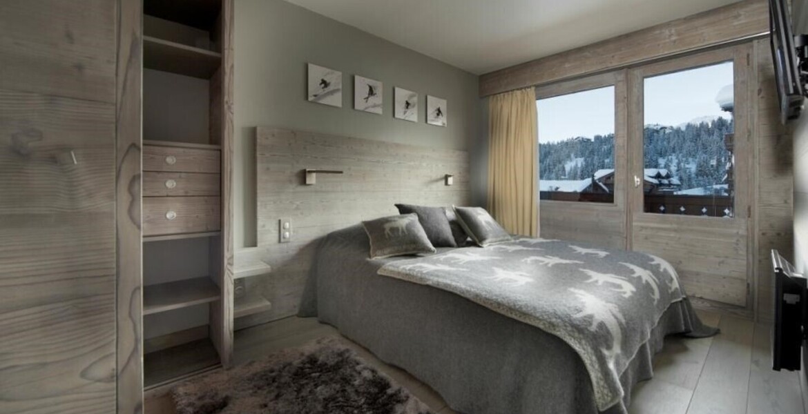 Расположенная в роскошной резиденции, лыжи в лыжи