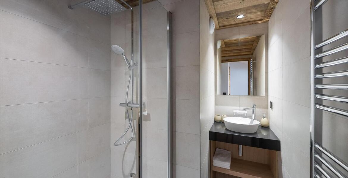 Apartamento de 3 dormitorios en alquiler en Courchevel 1550 