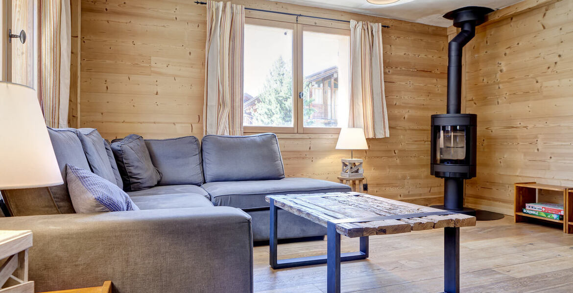 Beau chalet de 3 chambres de 80 m2 à louer à Courchevel 1300