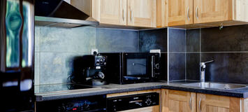 Nice 3 bedrooms 80 sq-m chalet for rent in Courchevel 1300