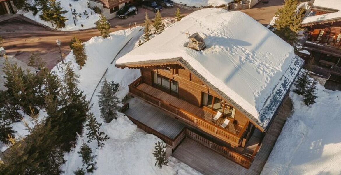 Chalet for rent in Bellecôte, Courchevel 1850 with 530 sqm