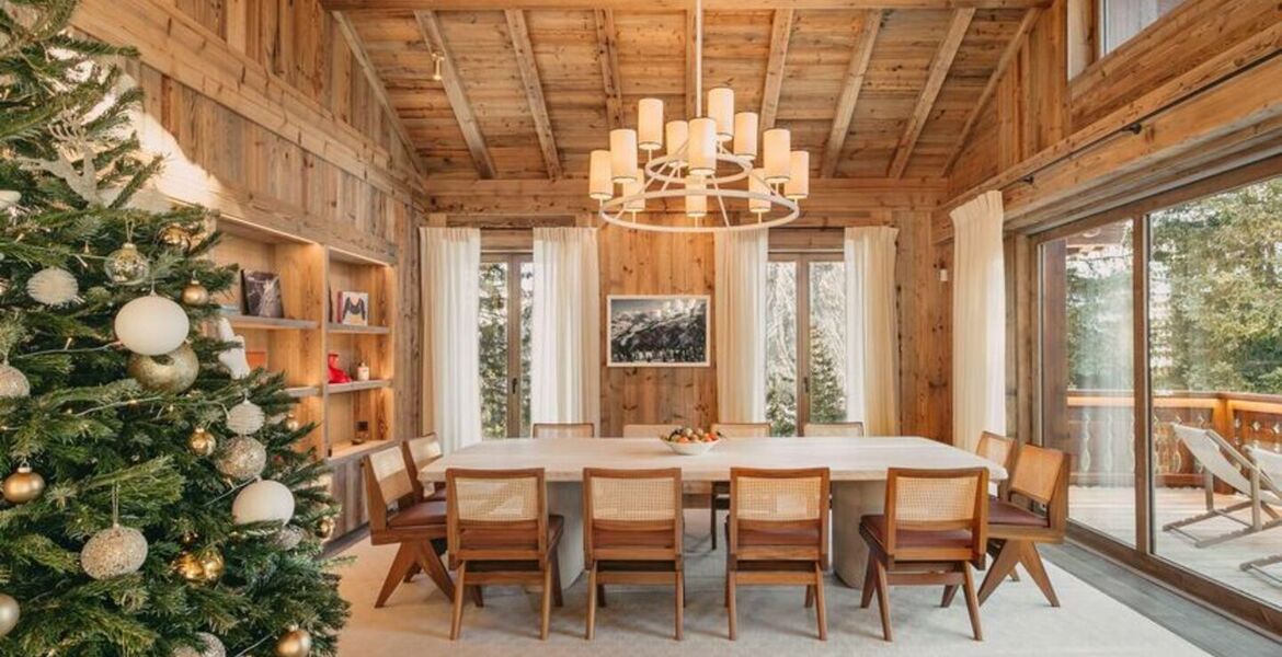 Chalet for rent in Bellecôte, Courchevel 1850 with 530 sqm