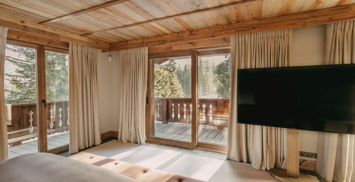 Chalet for rent in Bellecôte, Courchevel 1850 with 530 sqm