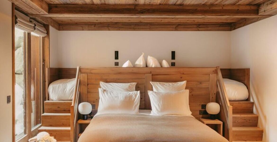 Chalet for rent in Bellecôte, Courchevel 1850 with 530 sqm