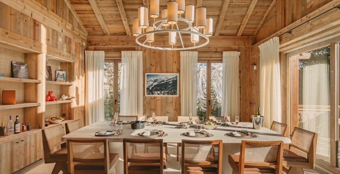 Chalet for rent in Bellecôte, Courchevel 1850 with 530 sqm