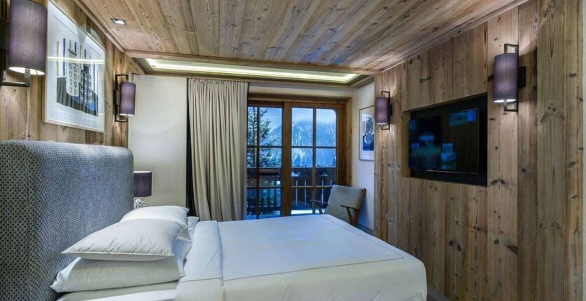 Chalet for rent in Plantret, Courchevel 1850 with 518 sqm