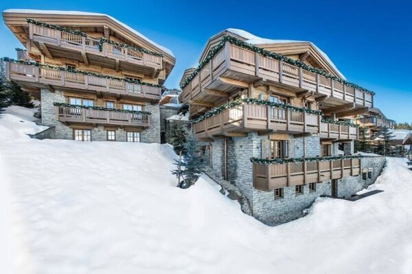 Chalet for rent in Plantret, Courchevel with 890 sqm 