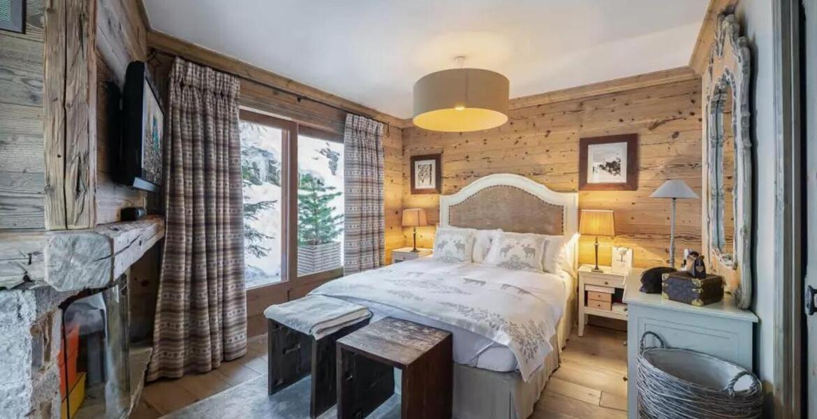 COURCHEVEL VILLAGE 1550 Chalet for rent with 148 sqm 