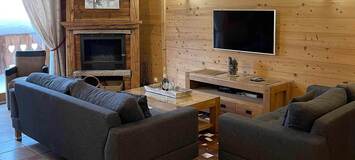 Beautiful apartment in a chalet in Courchevel 1650 for rent 