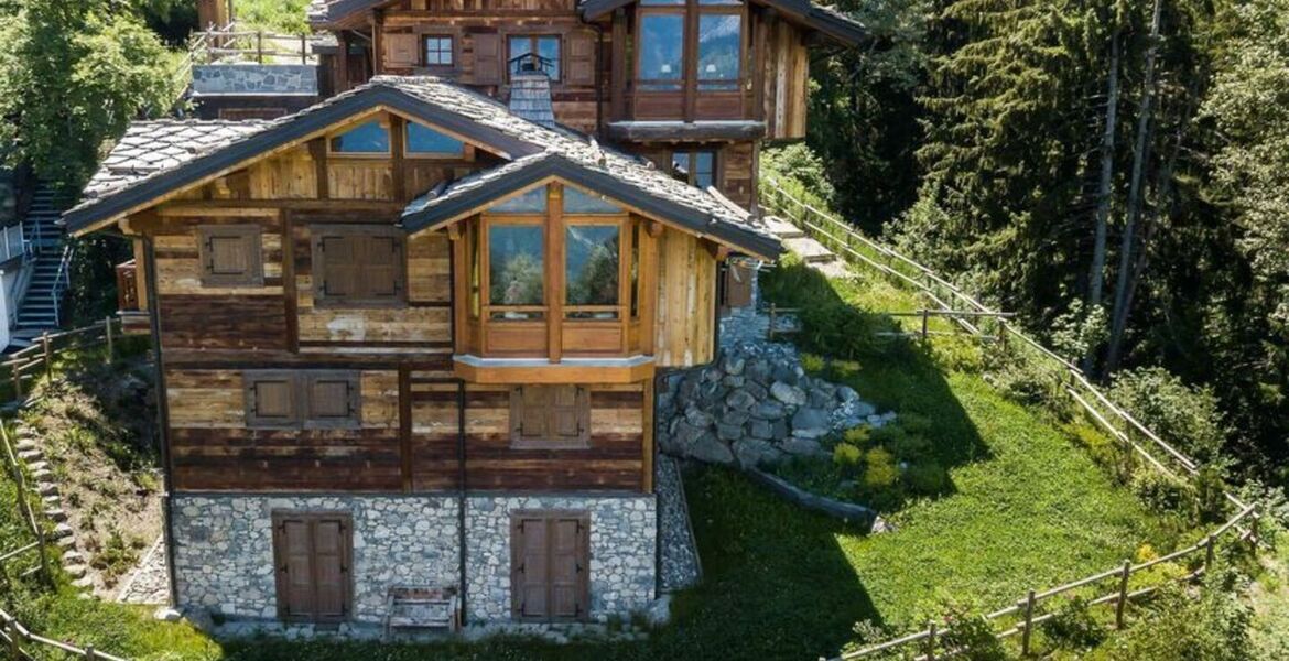 Chalet for rent in Courchevel 1550 Village with 5 bedrooms