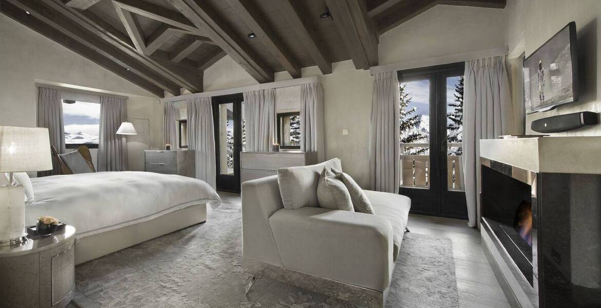 Luxury chalet for rent in Courchevel 1850 with 687 sqm 