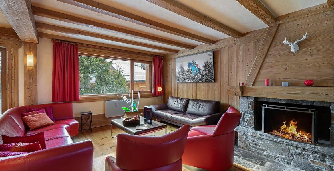 This charming fully equipped chalet is close to Meribel 