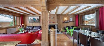 This charming fully equipped chalet is close to Meribel 