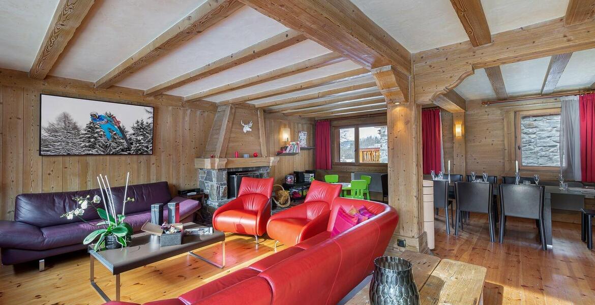 This charming fully equipped chalet is close to Meribel 