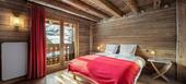 This charming fully equipped chalet is close to Meribel 