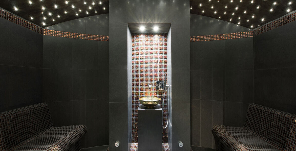 THE CHALET IN COURCHEVEL 1850, BELLECÔTE  WITH 1672 SQM