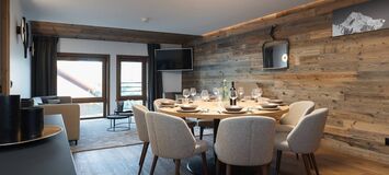 Very nice contemporary style duplex apartment in Courchevel 