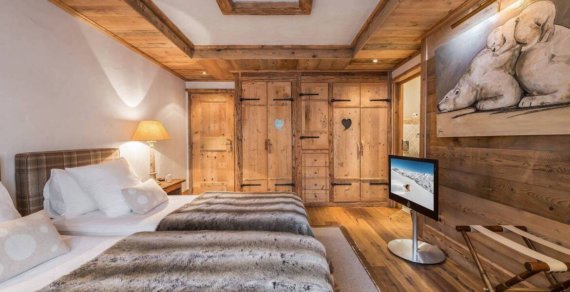 This is an exceptional chalet of 400 sq.m for rent