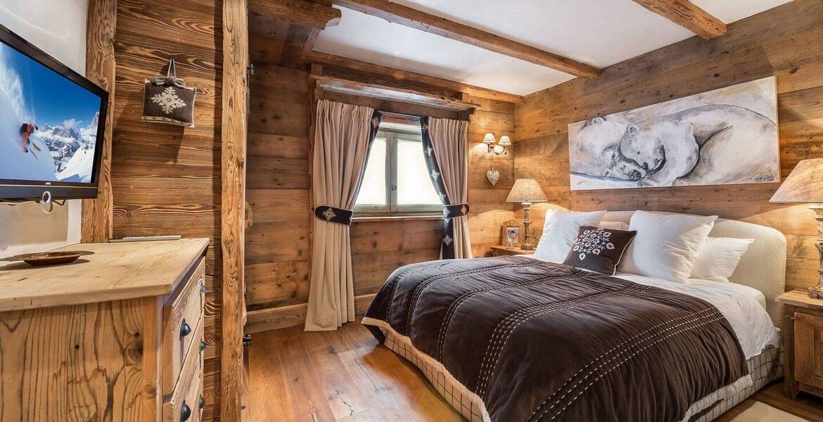 This is an exceptional chalet of 400 sq.m for rent